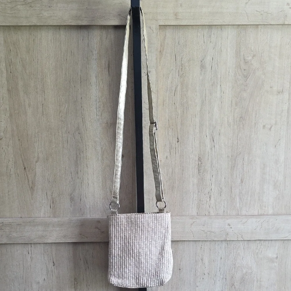 Bueno chic woven